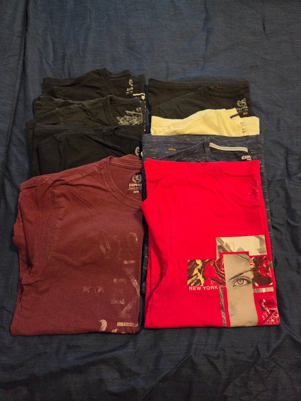 Lots of 8 Mens Express M graphic tee's